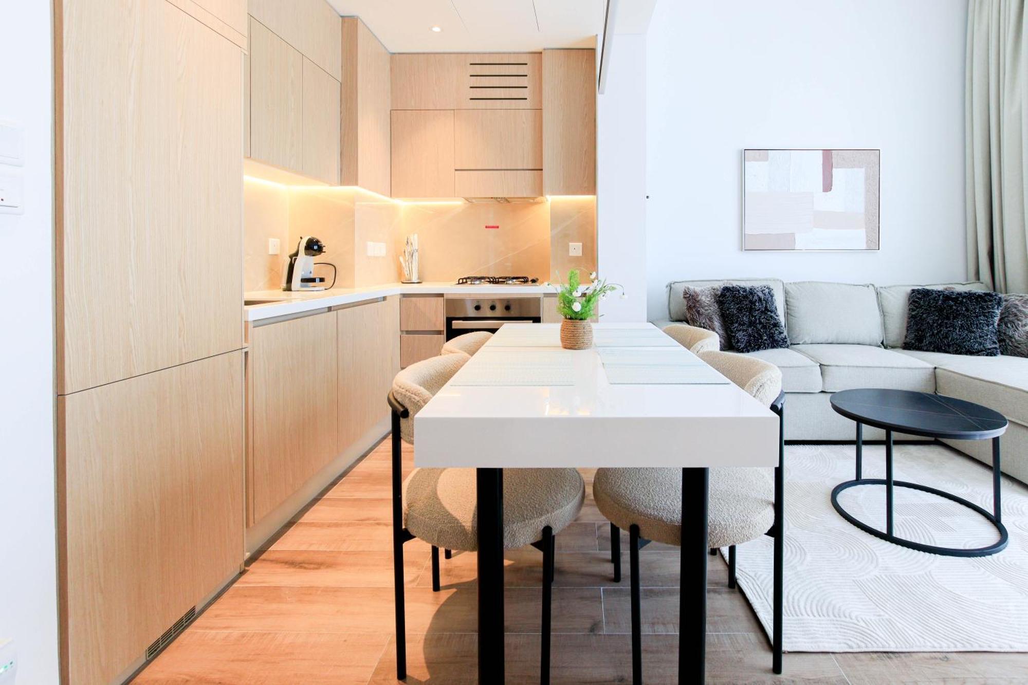 Apartment Modern Living In Oakley Square Fully Furnished 1br Dubai