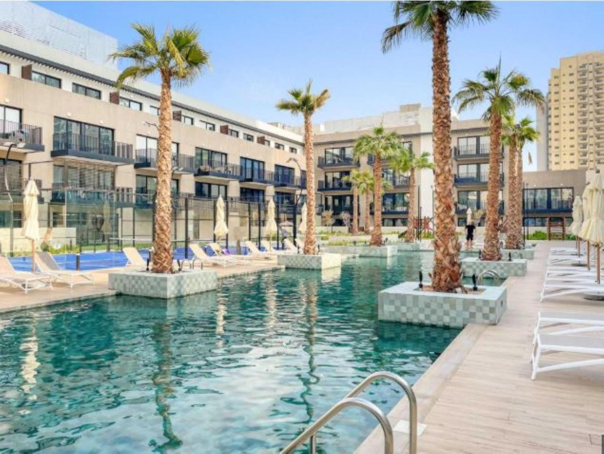 Modern Living In Oakley Square Fully Furnished 1br *